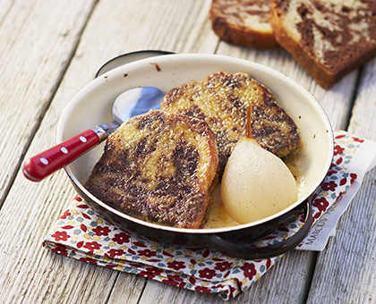 Marbré façon pain perdu  et sa poire pochée à la vanille