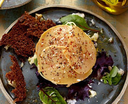 Foie gras au chou blanc et riz soufflé