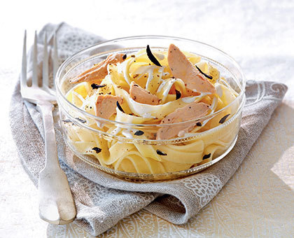 Tagliatelles fraîches au bloc de foie gras de canard et aux truffes