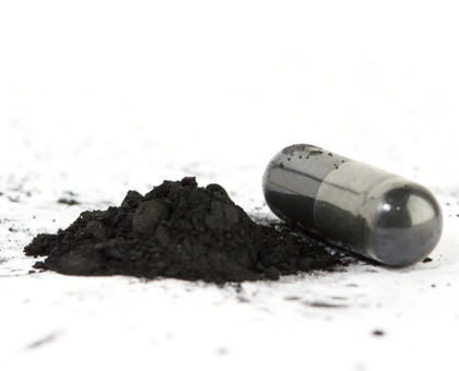 Zoom sur le charbon végétal activé : un indispensable de l’armoire à pharmacie