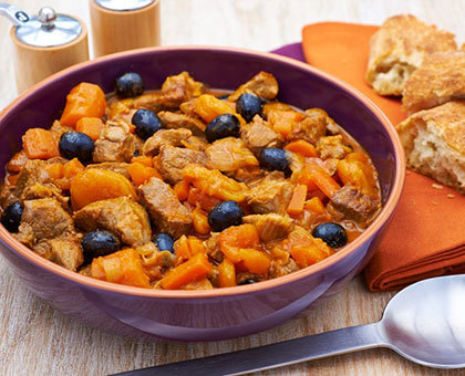 Tajine d’agneau aux olives et abricots secs