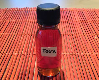 Remède maison : du jus d’oignon contre une toux douloureuse