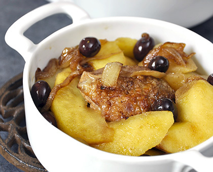 Pintade aux pommes reinettes et aux olives de Nice