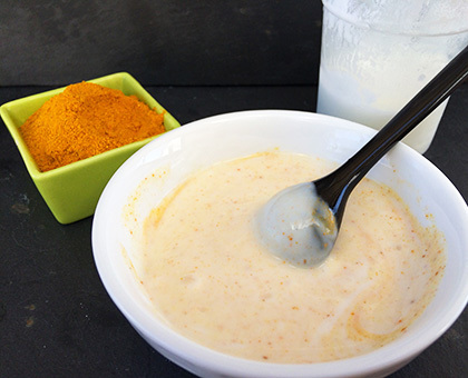 DIY : masque anti-âge au curcuma