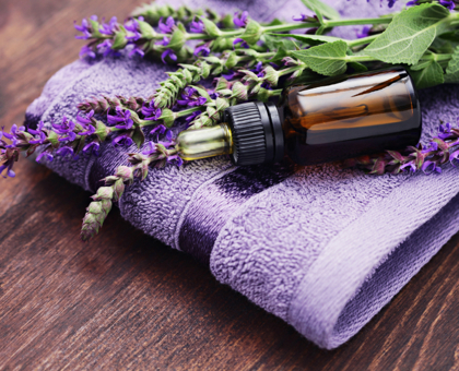 Peut-on mettre des huiles essentielles dans ses cosmétiques ?