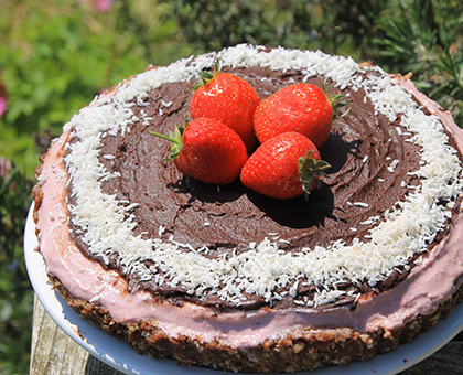 Cheesecake cru aux fraises et baobab