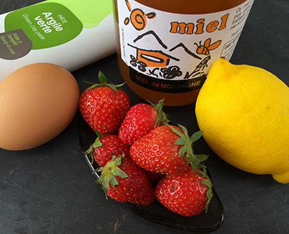DIY : masque à la fraise pour peau grasse