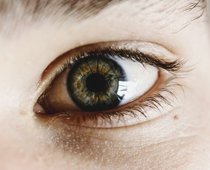 Le Brainspotting ou comment se soigner avec les yeux