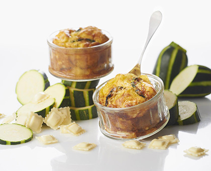Flans de courgettes et ravioles au chèvre et fines herbes