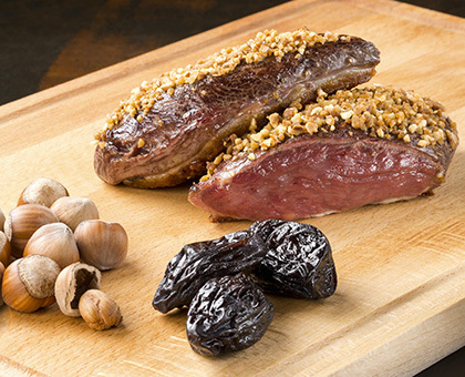 Magret de canard au carré, Pruneaux d’Agen et noisette du Lot & Garonne