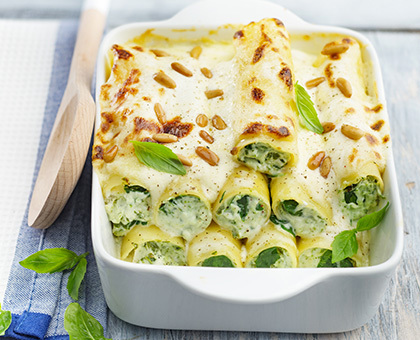 Cannelloni épinards chèvre et pignon