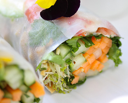 Rouleaux d’été aux Gambas bio & Pensées sauvages