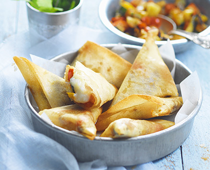 Samossas aux légumes grillés, épices douces et bûche de chèvre