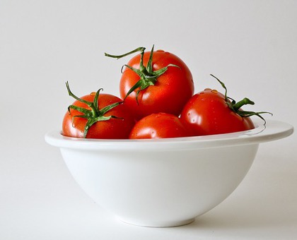 Masque à la tomate pour peau grasse