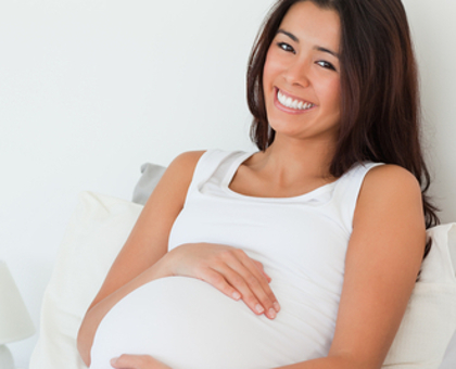 Pourquoi et comment pratiquer la sophrologie quand on est enceinte