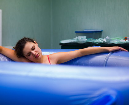 Pourquoi et comment accoucher dans l'eau ?