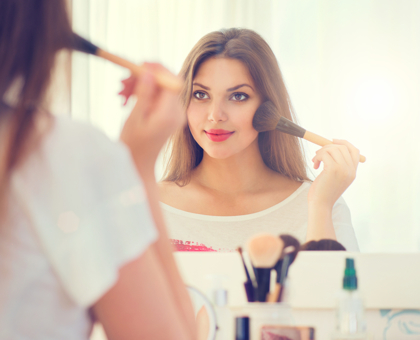 Été : 5 conseils pour se maquiller quand il fait chaud