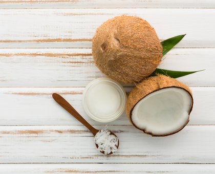 DIY : un gommage à la noix de coco tout en douceur