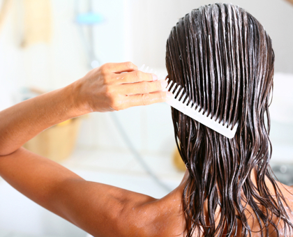 DIY : après-shampoing démêlant au monoï