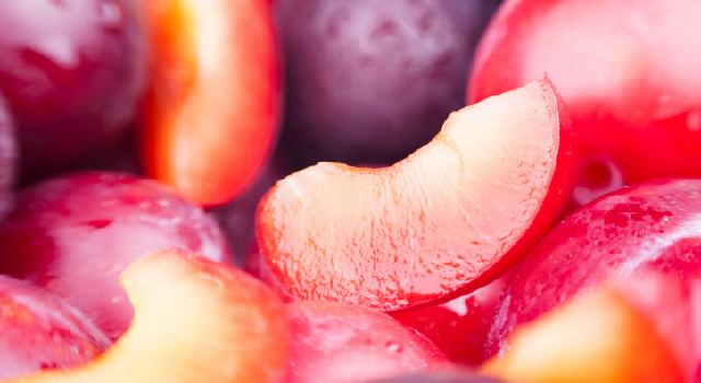 Manger des fruits à la peau sombre rendrait plus sexy