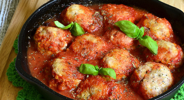 Boulettes de bœuf à la sauce tomate