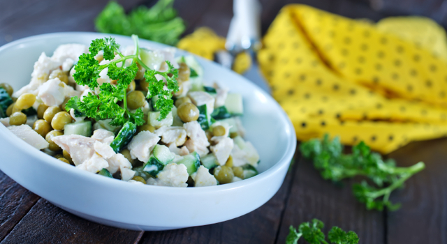 Salade de pommes de terre nouvelles aux petits pois frais