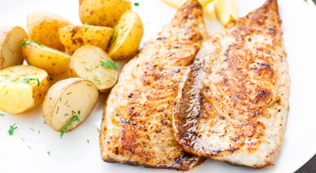 Filets de maquereau marinés au vin blanc