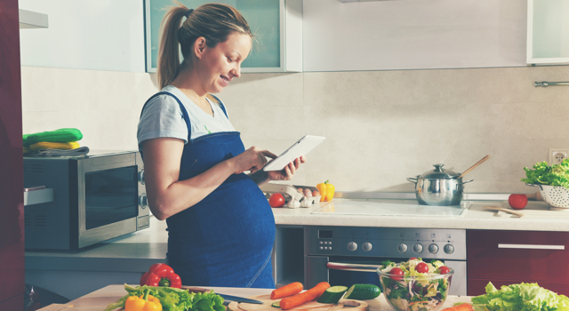 Manger du poisson et allaiter son enfant pour aider son développement
