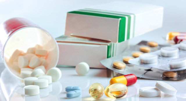 Guide des médicaments inutiles et dangereux : les auteurs interdits d’exercer la médecine