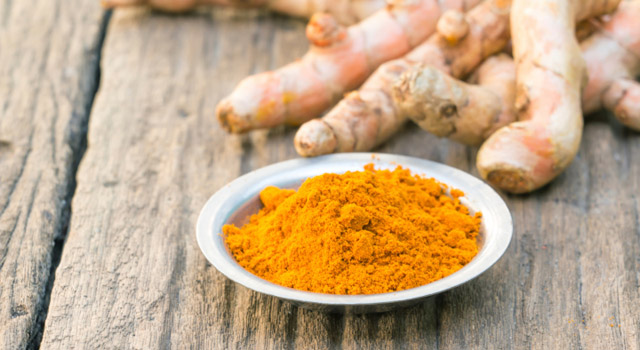 Le curcuma prévient le cancer et booste le système digestif