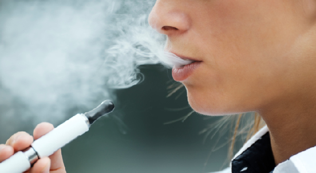 La vente d’e-cigarette interdite aux mineurs