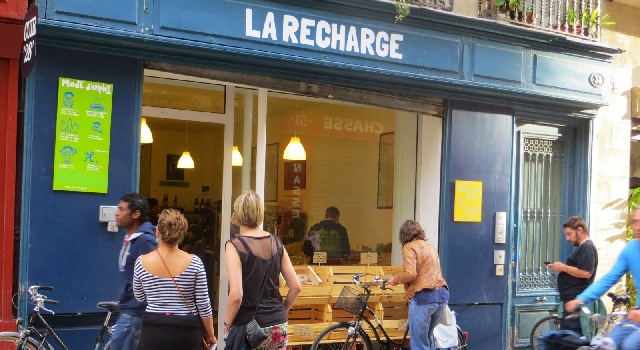 La recharge, la première épicerie de produits bio, locaux et sans emballages