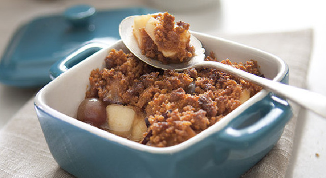 Crumble minute aux fruits d'automne et spéculoos