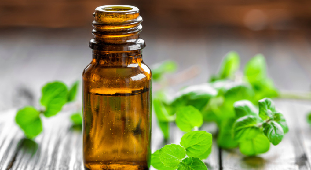 5 huiles essentielles contre la gueule de bois