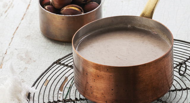 Soupe de châtaignes aux épices