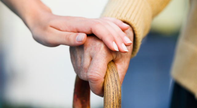 Seniors : améliorer son logement facilement pour diminuer les risques de chutes