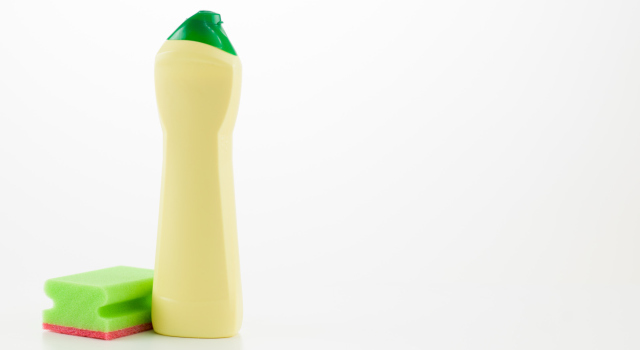 Et si l’eau de javel favorisait certaines infections chez les enfants ?