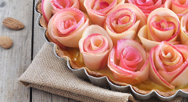 Tarte bouquet de roses pomme cannelle à la Boisson riz  épeautre amande