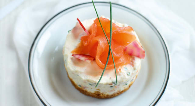 Cheesecake sans cuisson au saumon fumé