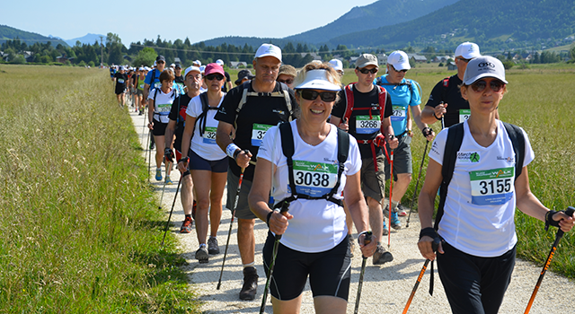 Un grand rassemblement de Marche Nordique dans le Parc Naturel Régional du Vercors