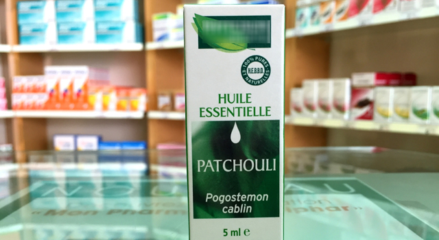 L’huile essentielle de Patchouli : un indispensable pour les beaux jours