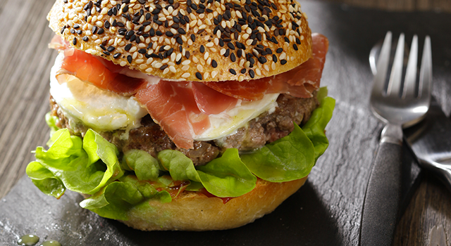 Hot burger au Tabasco vert