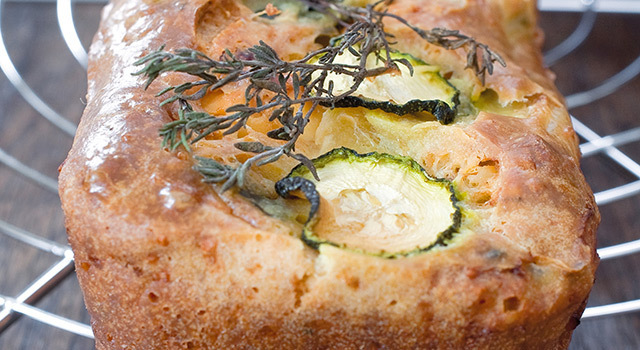 Cake aux courgettes et au chèvre