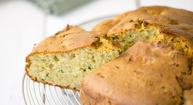 Gâteau sucré de courgettes sans gluten