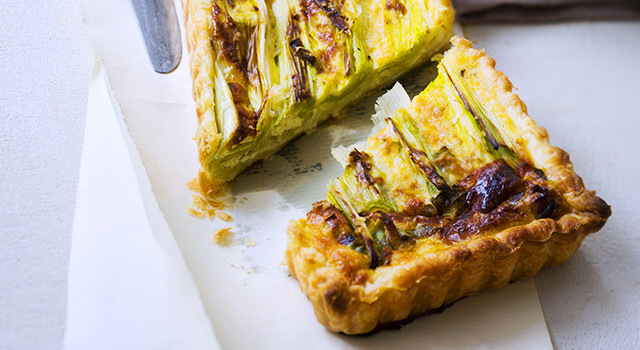 Tarte aux poireaux, au parmesan et au thym