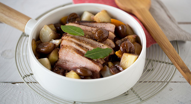 Ragoût de légumes oubliés, châtaignes et travers de porc de Bretagne