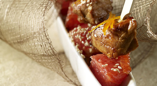 Bouchées de veau au caramel de pamplemousse