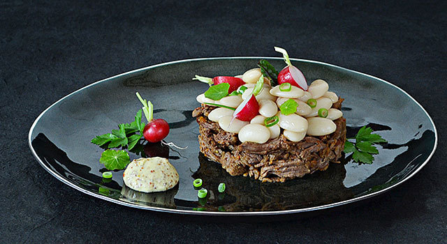 Joues de boeuf et salade de Haricots Tarbais