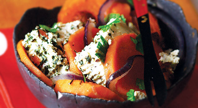 Mijoté de patate douce aux oignons rouges et tofu vert 