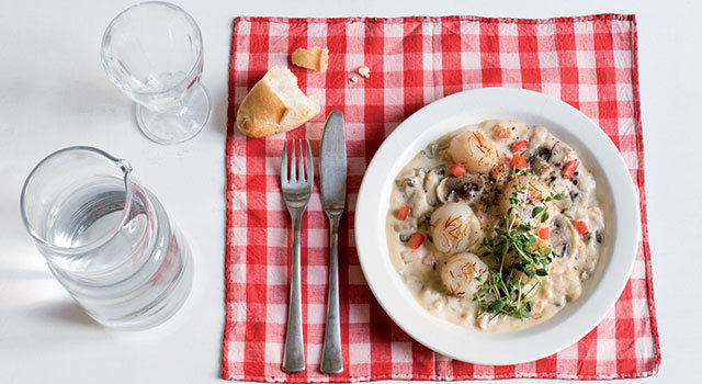 Noix de St-Jacques au safran flambées au cognac